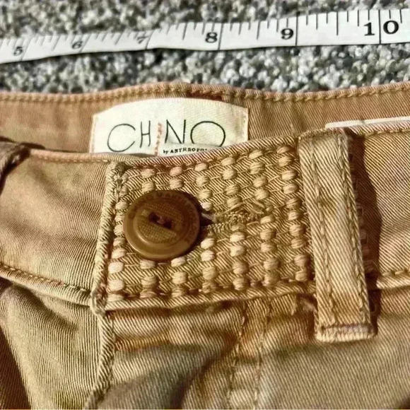 Chino by Anthropologie Khaki/Tan Relaxed Shorts-25 Relaxed - Picture 7 of 11